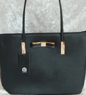 Tote bag with bow